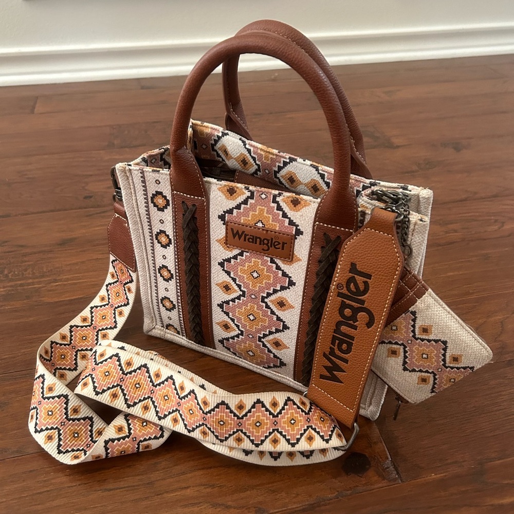 Wrangler purse, crossbody, wallet bundle FLASH SALE